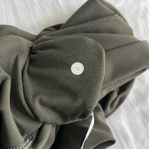 LIKE NEW Green Lululemon Align Leggings 28"
